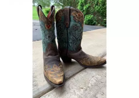Gently Used Dan Post Women’s Boots for sale